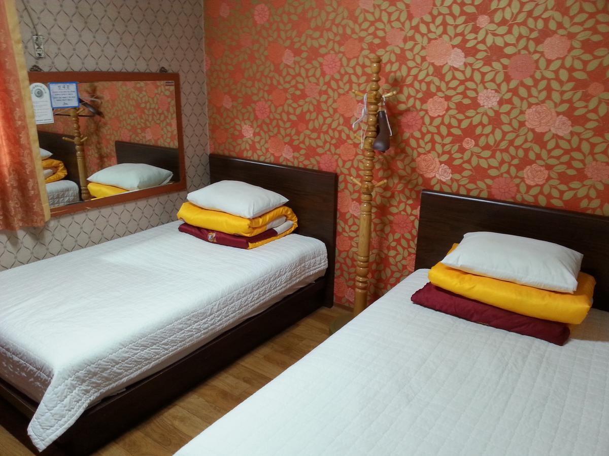 เชจู-บีอาร์ดีโฮเต็ล Hotel เมืองเชจู ภายนอก รูปภาพ