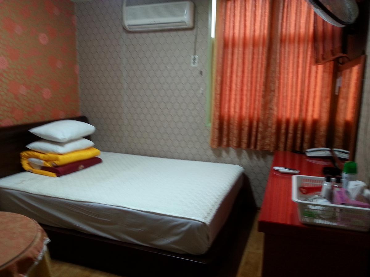 เชจู-บีอาร์ดีโฮเต็ล Hotel เมืองเชจู ภายนอก รูปภาพ
