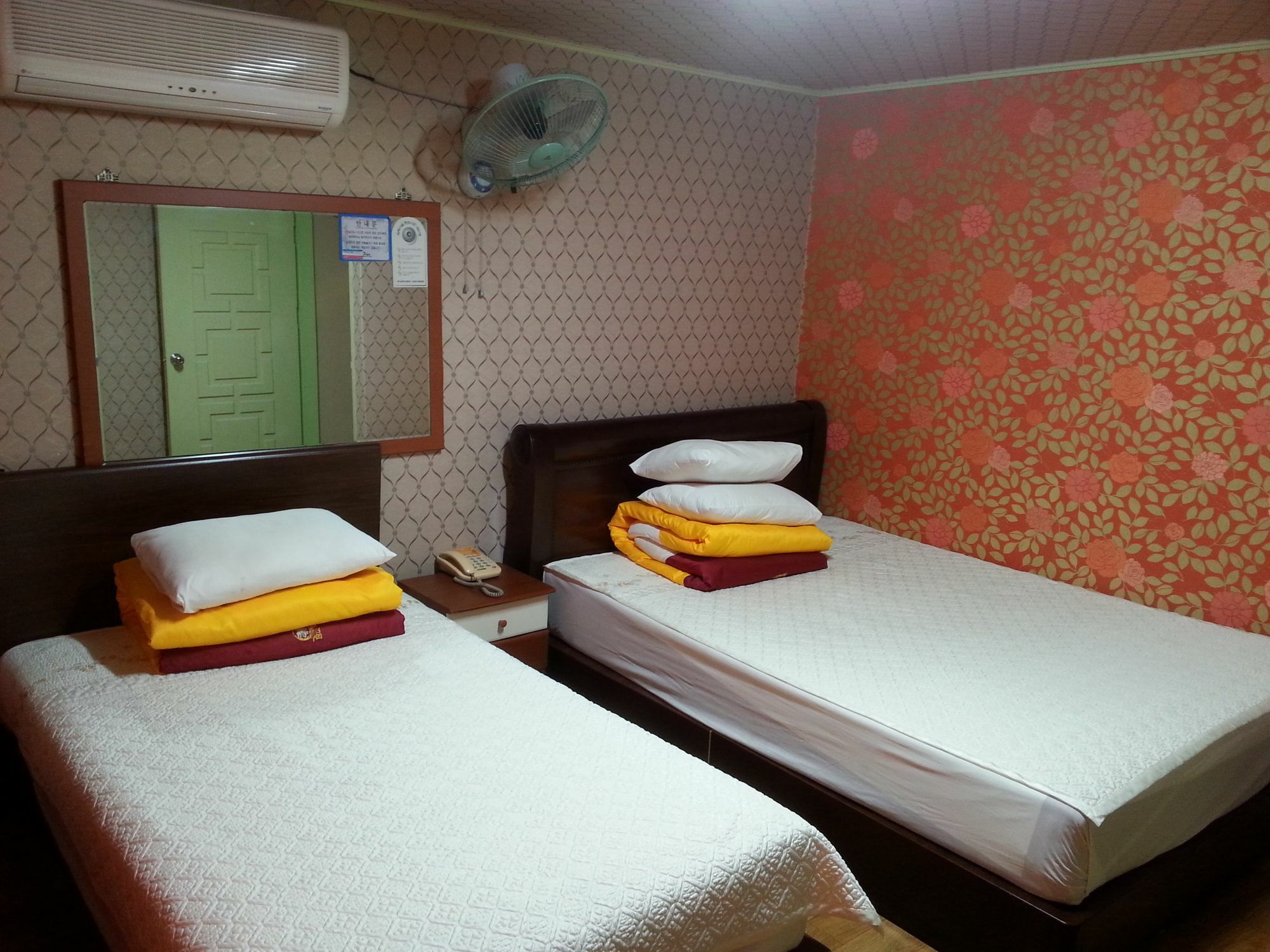เชจู-บีอาร์ดีโฮเต็ล Hotel เมืองเชจู ภายนอก รูปภาพ
